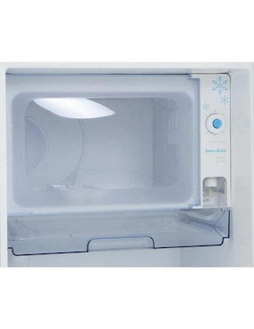 Refrigerador top mount Hisense 7 pies cúbicos RR63D6WWX