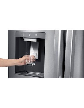 Refrigerador french door Teka 22 pies cúbicos inverter no frost y fábrica de hielos RFD 84950 SS MX