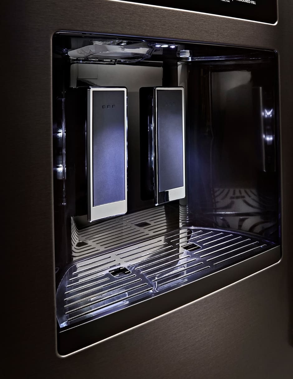 Refrigerador french door 25 pies cúbicos y fábrica de hielo Krff577kbs 3