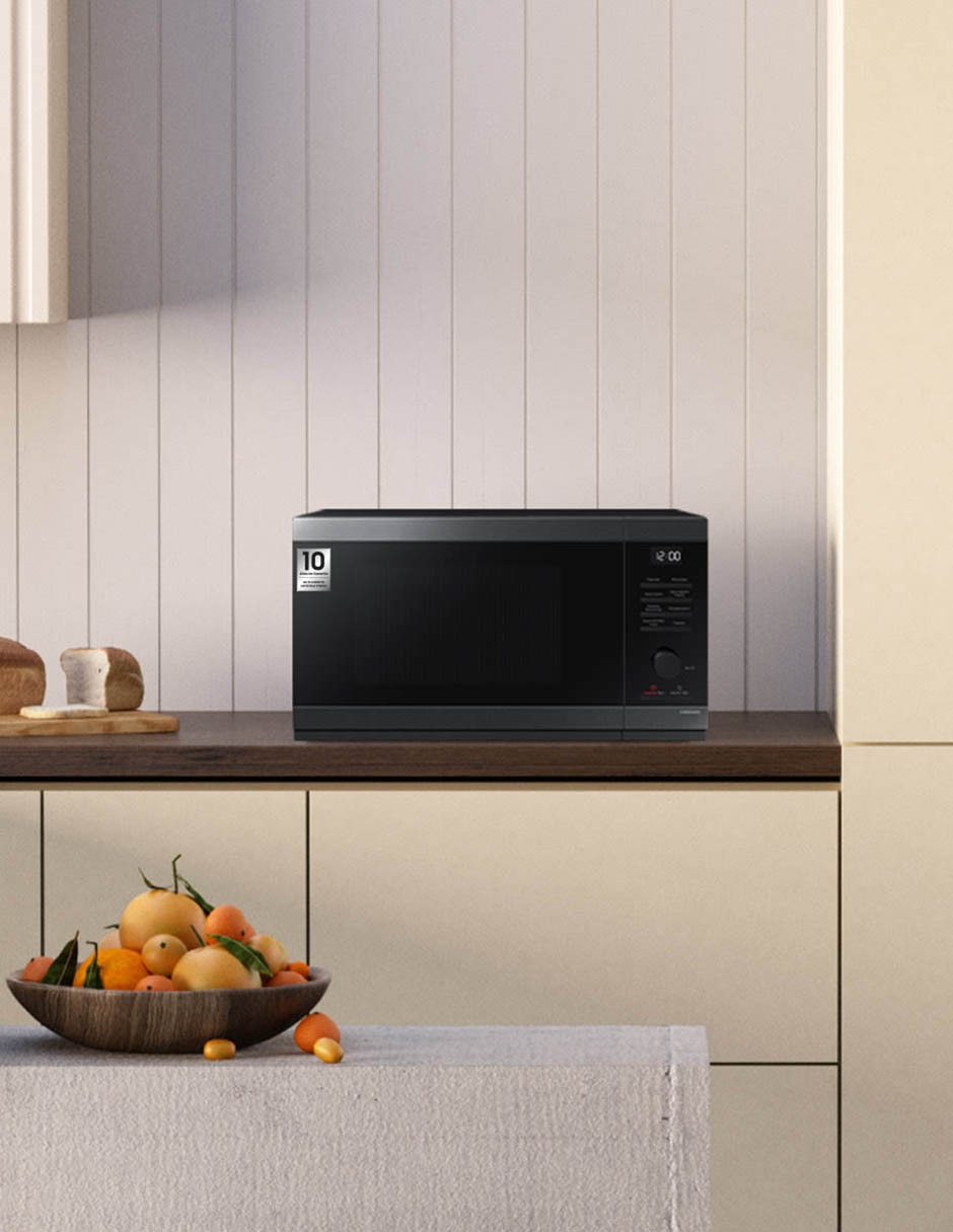 Combo Refrigerador French door 31 pies cúbicos tecnología inverter y fábrica de hielosF-RF32CG59MS32 + Microondas Samsung 12